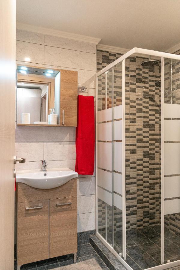 John'S Apartment'S Near Athens Airport!! Spata  Bagian luar foto
