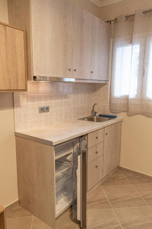 John'S Apartment'S Near Athens Airport!! Spata  Bagian luar foto