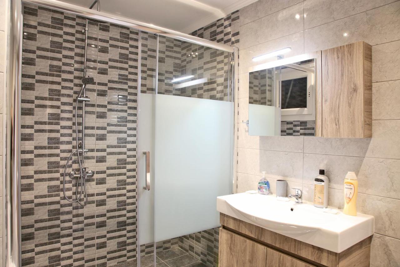 John'S Apartment'S Near Athens Airport!! Spata  Bagian luar foto