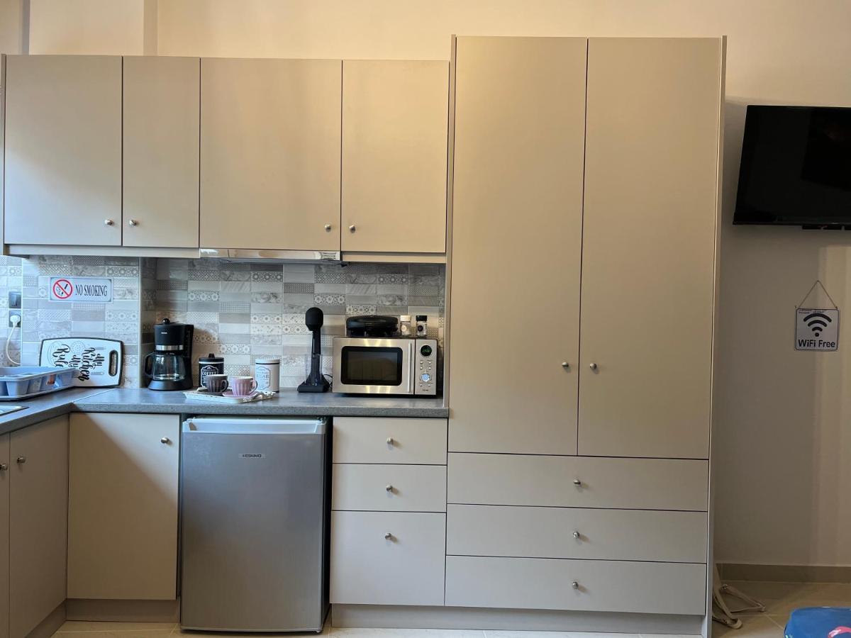 John'S Apartment'S Near Athens Airport!! Spata  Bagian luar foto